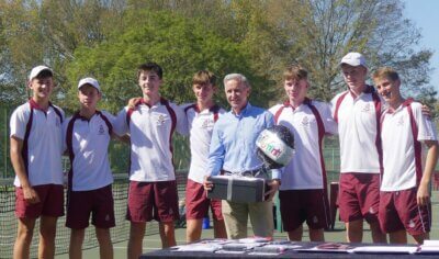 Kearsney's tennis team presented tournament founder Ant Willows with a gift to recognise his valuable contribution to schools' tennis in South Africa through the Kearsney Tennis Tournament.