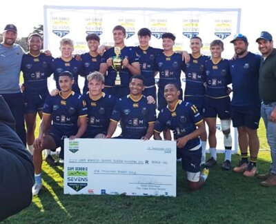 Hoërskool Durbanville beat Paul Roos Gimnasium in the semi-finals, followed by Hugenote in the Cup final, to win the Cape Schools Sevens. Photo: Hoërskool Durbanville on Facebook.